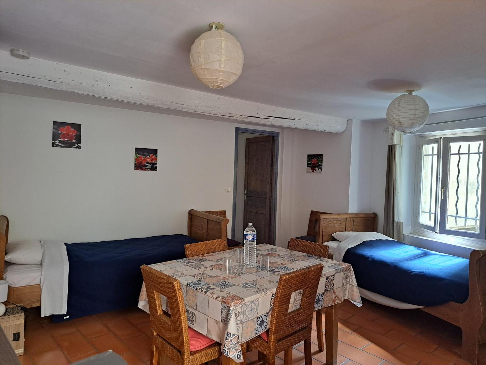 Malaucène Appart-Hotel Residence Maloc מראה חיצוני תמונה