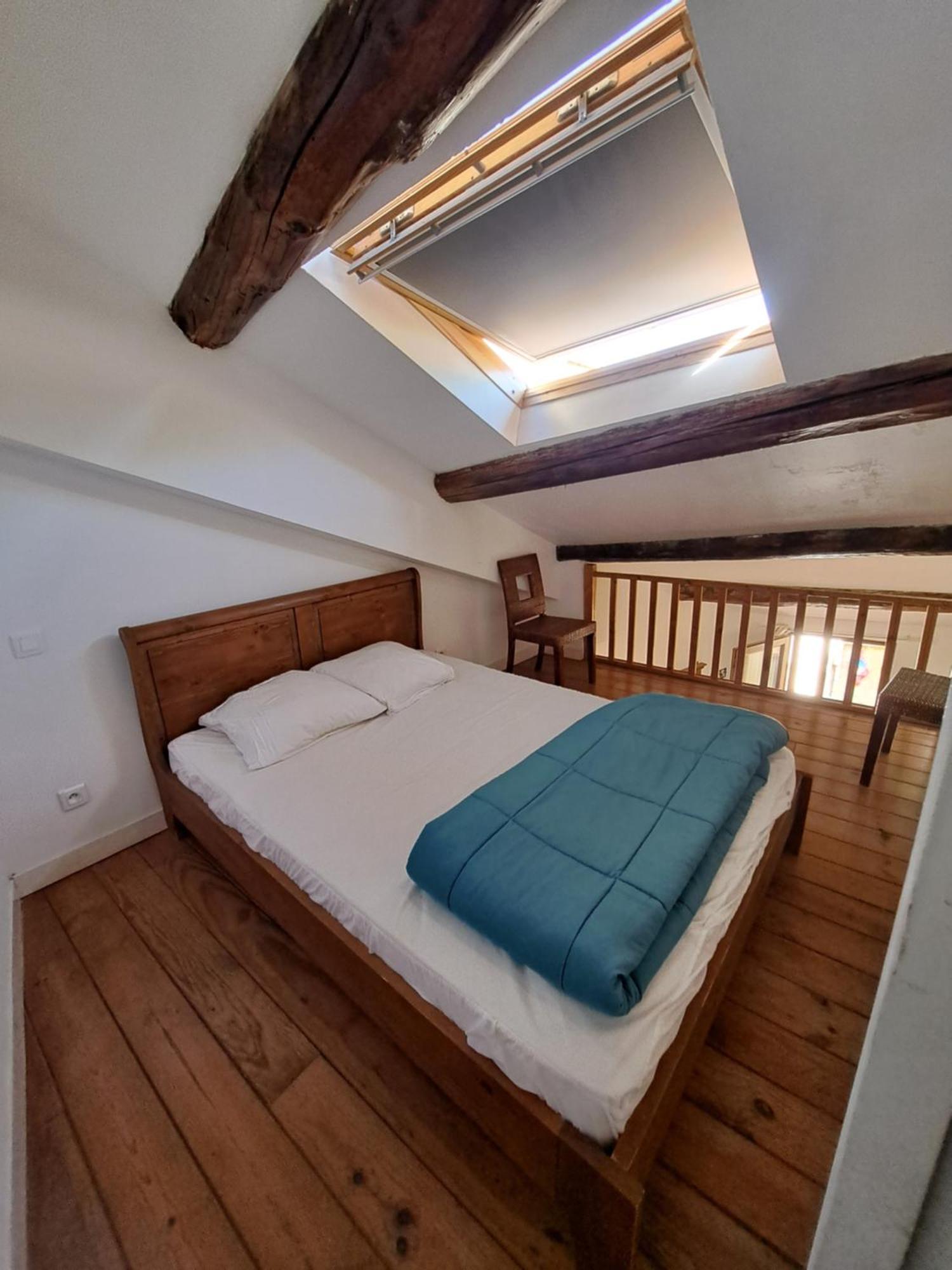 Malaucène Appart-Hotel Residence Maloc מראה חיצוני תמונה