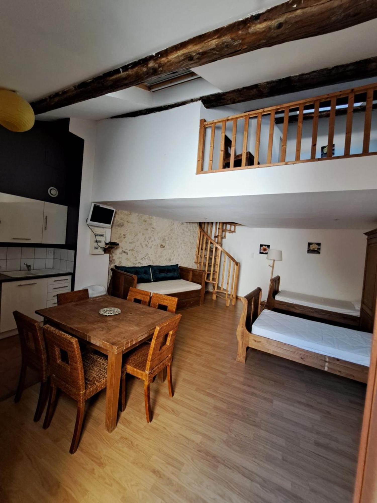 Malaucène Appart-Hotel Residence Maloc מראה חיצוני תמונה