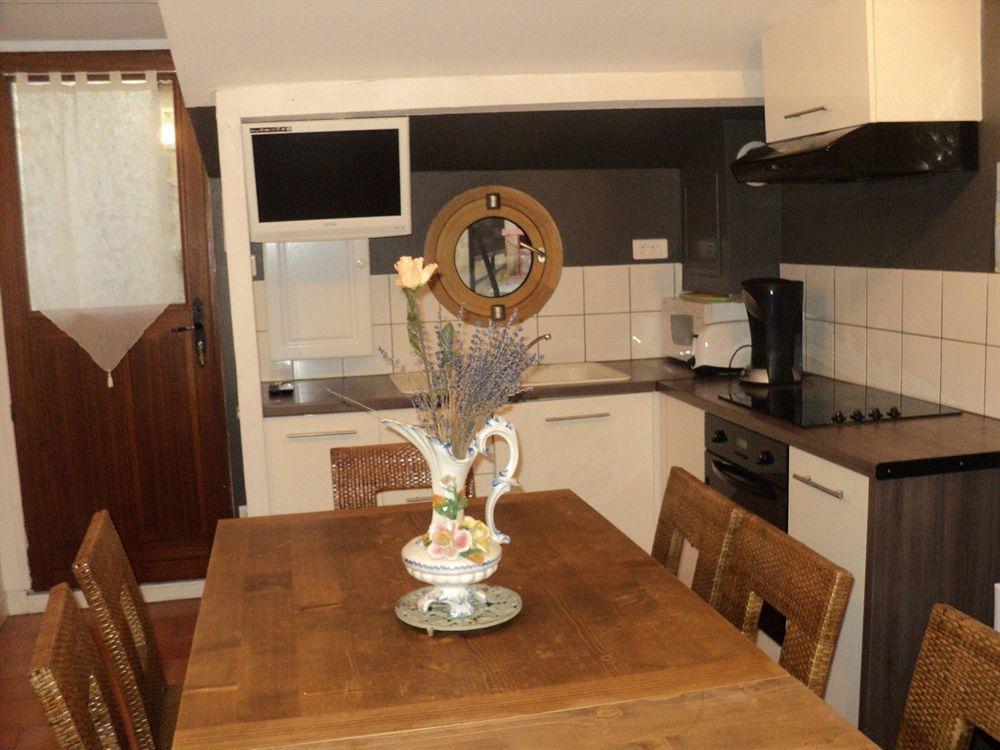 Malaucène Appart-Hotel Residence Maloc מראה חיצוני תמונה